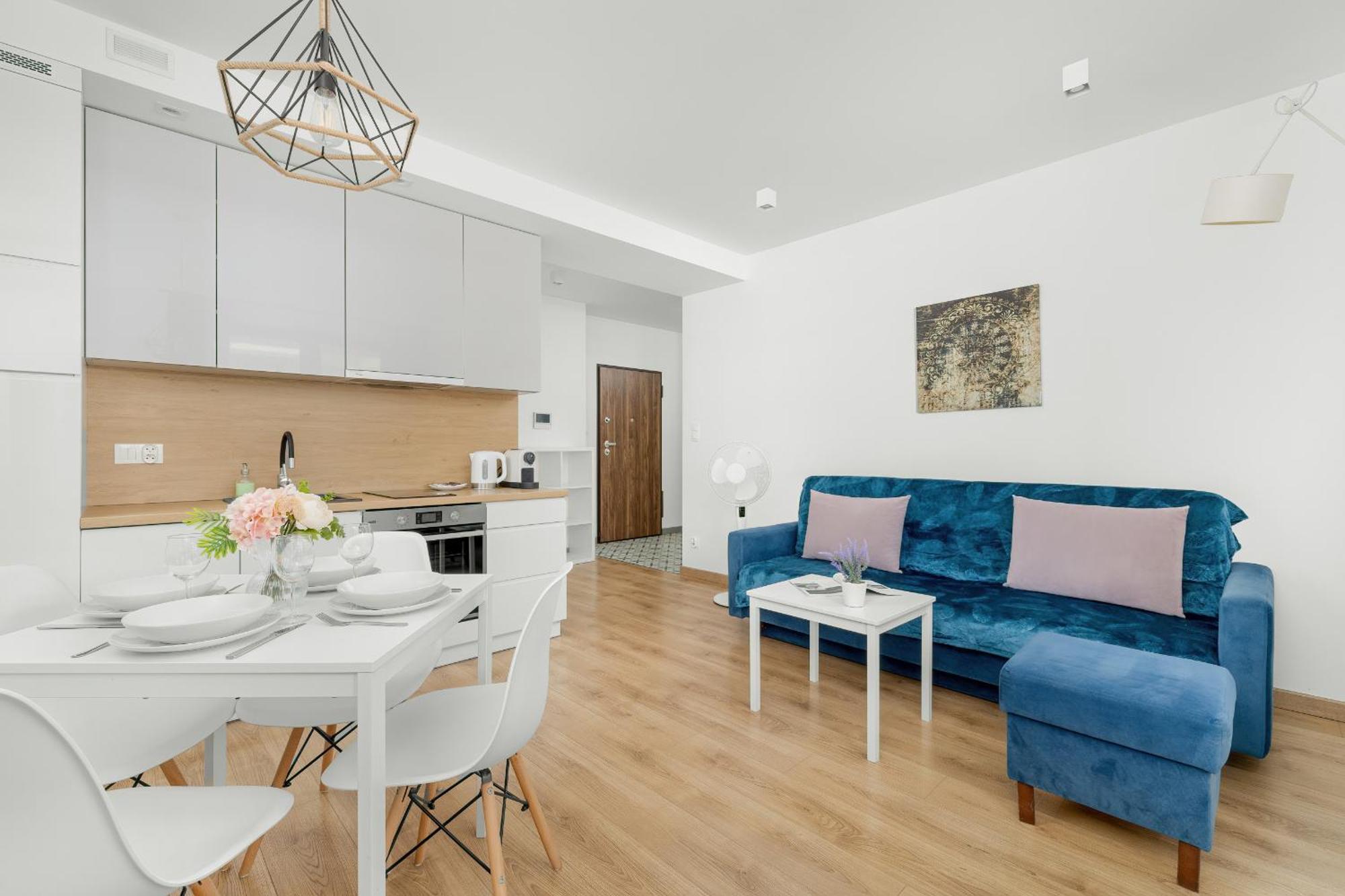 Elegancki Apartament Z Balkonem Dla 4 Osob By Renters Apartment *